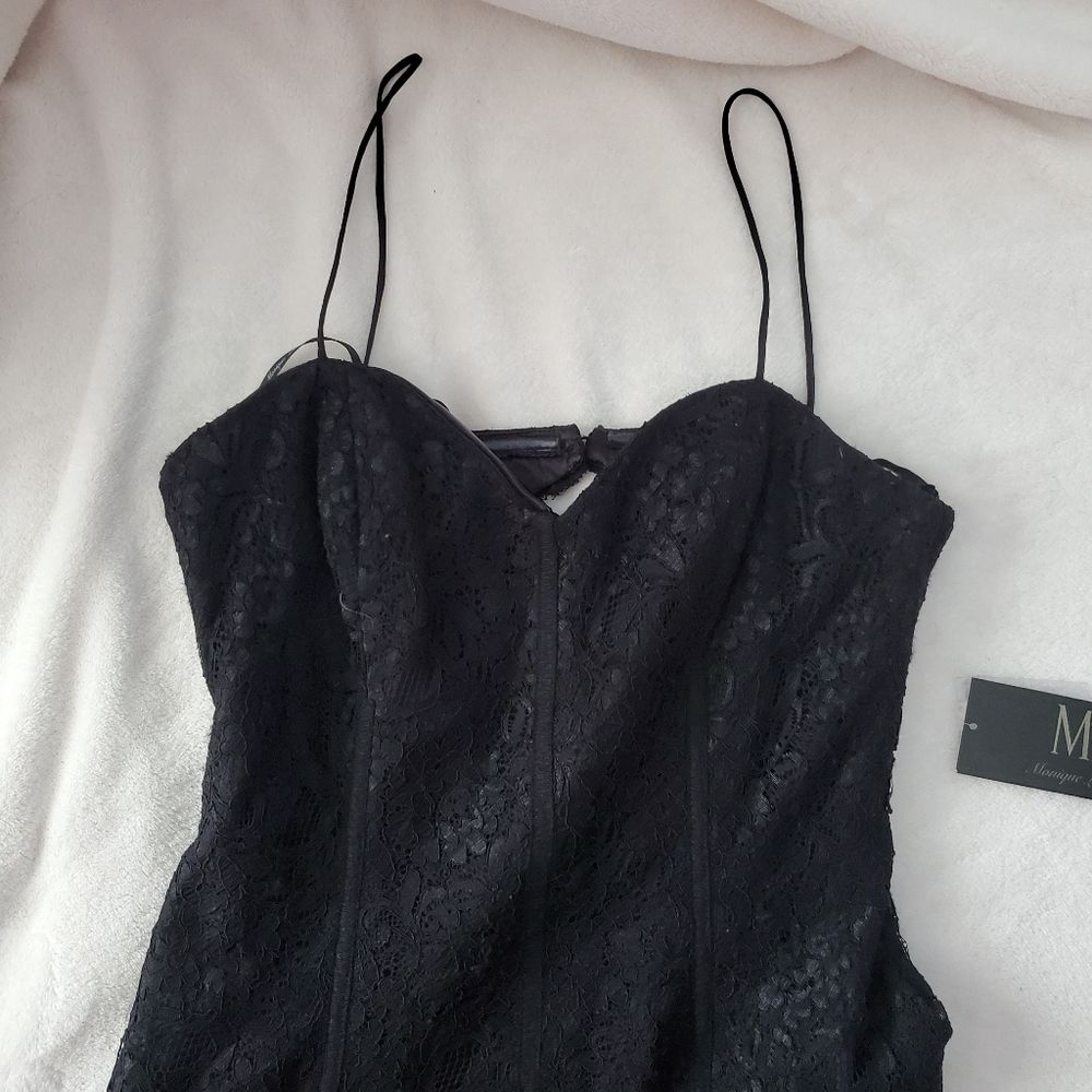 NEW Monique Lhuillier Lace Cutout Dress - Picture 3 of 7